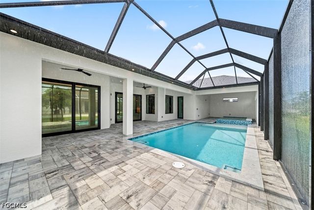 3611 SW 4th LN, Cape Coral, FL 33991