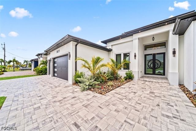 3611 SW 4th LN, Cape Coral, FL 33991