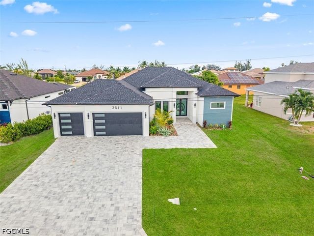 3611 SW 4th LN, Cape Coral, FL 33991