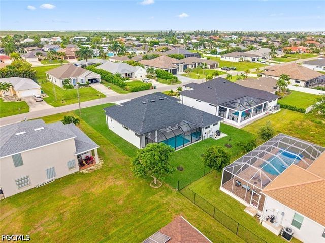 3611 SW 4th LN, Cape Coral, FL 33991
