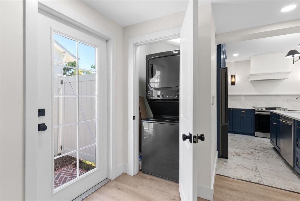 Image 12 of property listing at 4501 N HIGHLAND AVENUE, Tampa, FL 33603
