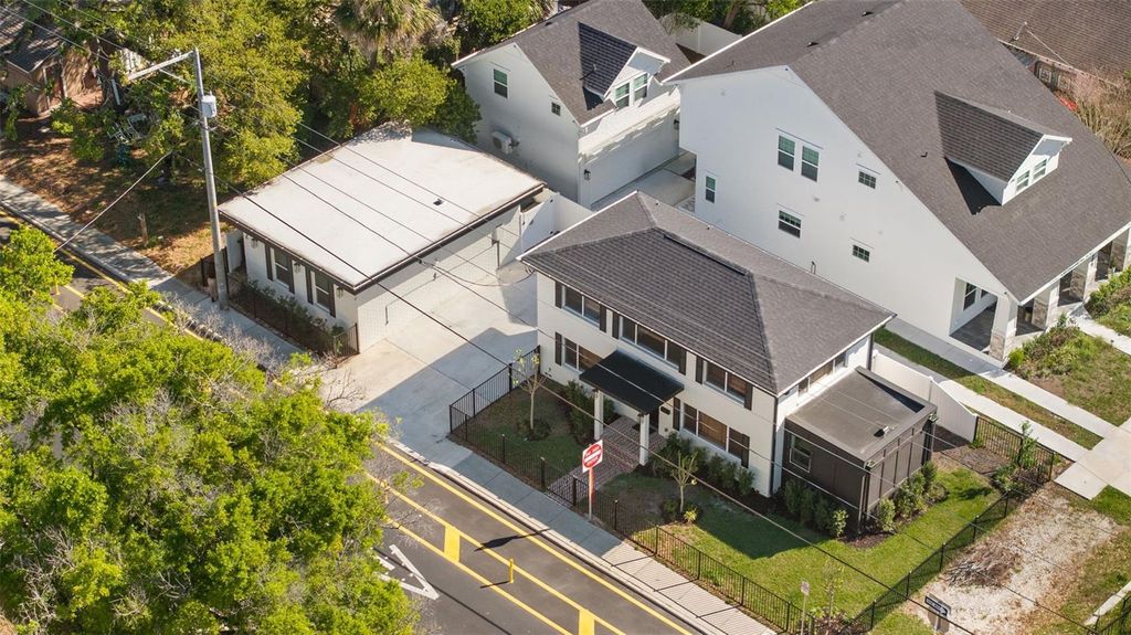 Image 34 of property listing at 4501 N HIGHLAND AVENUE, Tampa, FL 33603