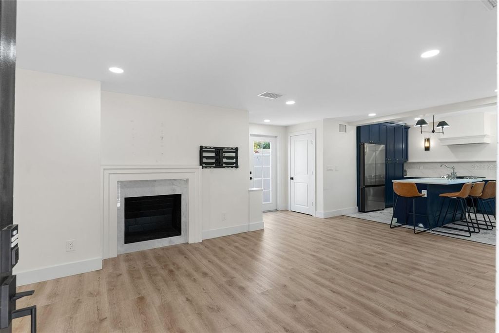 Image 7 of property listing at 4501 N HIGHLAND AVENUE, Tampa, FL 33603