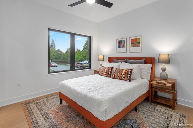 1703 Pallister 30, Detroit, MI 48206