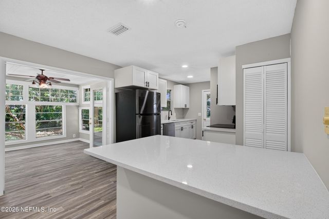 417 S PINE Avenue, Green Cove Springs, FL 32043