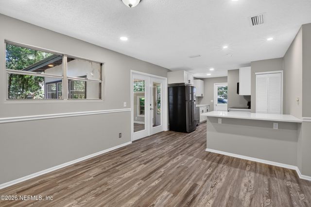 417 S PINE Avenue, Green Cove Springs, FL 32043