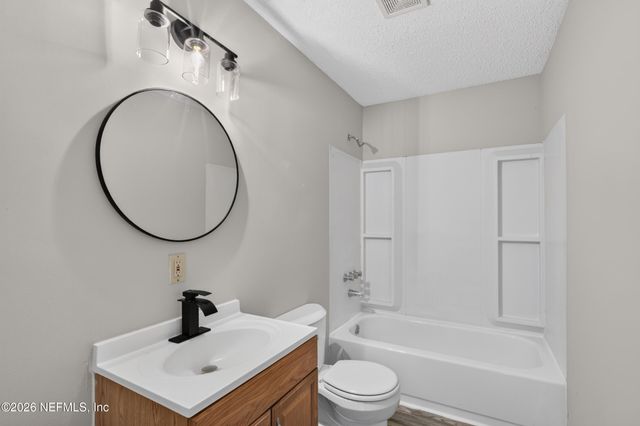 417 S PINE Avenue, Green Cove Springs, FL 32043