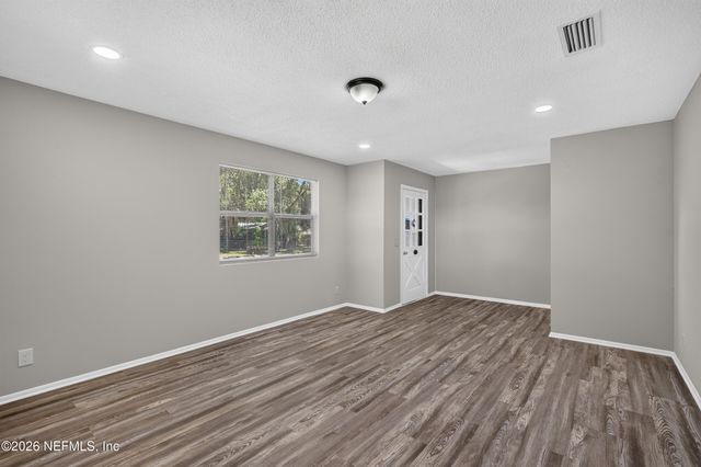 417 S PINE Avenue, Green Cove Springs, FL 32043