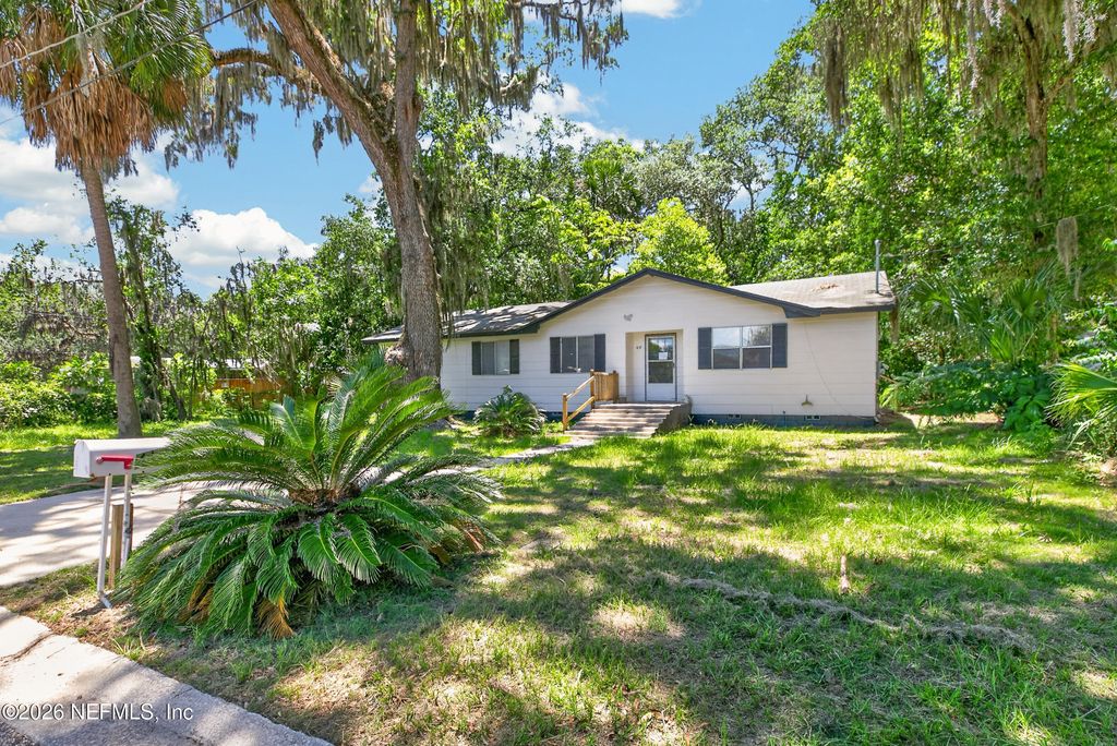 417 S PINE Avenue, Green Cove Springs, FL 32043