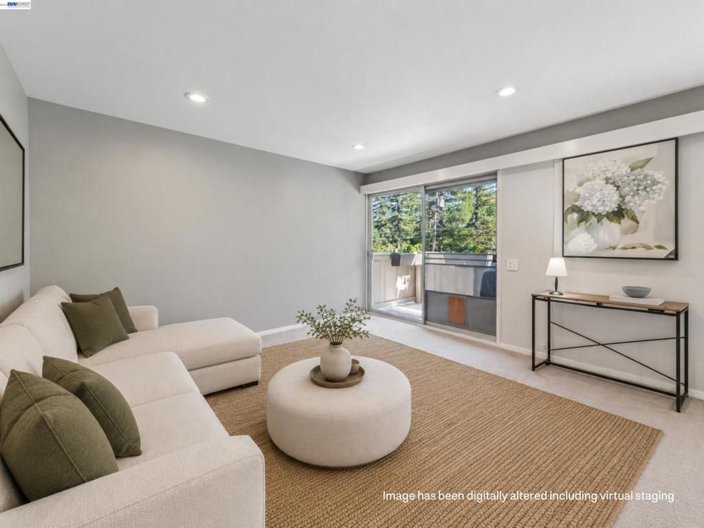 Image 5 of property listing at 2133 Donald Dr 18, Moraga, CA 94556