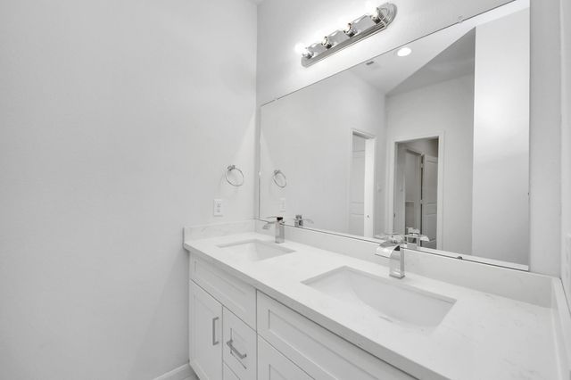 4012 Mckinley Street, Houston, TX 77051