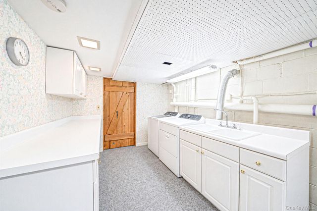 1524 N Monroe Avenue, West Islip, NY 11795