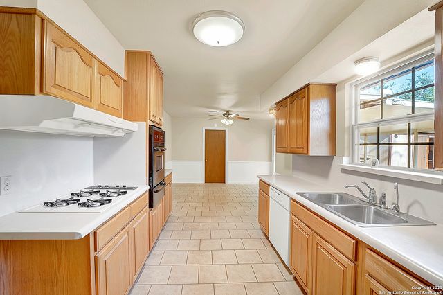 383 Nash Blvd, San Antonio, TX 78223