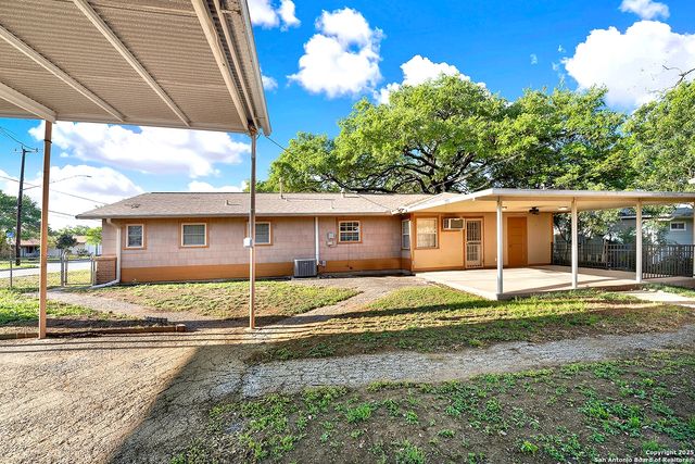 383 Nash Blvd, San Antonio, TX 78223