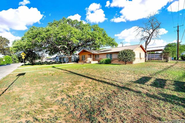 383 Nash Blvd, San Antonio, TX 78223