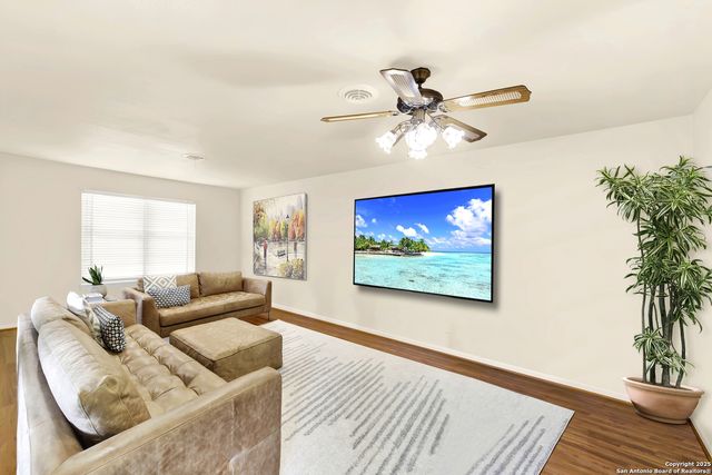 383 Nash Blvd, San Antonio, TX 78223