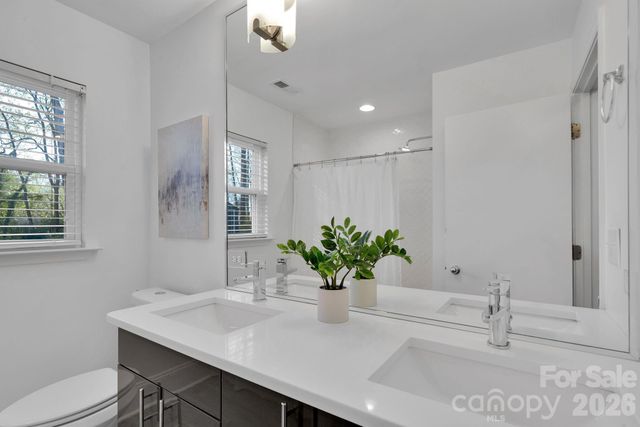 2926 Palm Avenue, Charlotte, NC 28205