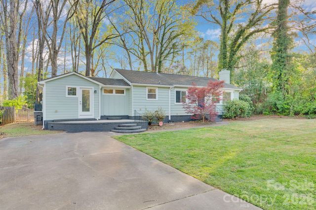 2926 Palm Avenue, Charlotte, NC 28205