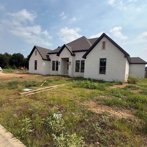 1501 Milligan Drive, Maumelle, AR 72113