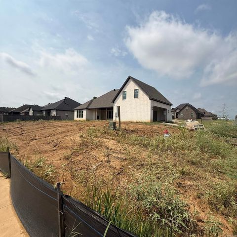 1501 Milligan Drive, Maumelle, AR 72113