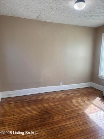 300 Glendora Ave, Louisville, KY 40212