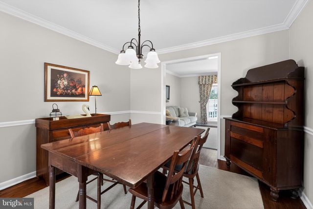 211 LOUIS DR, Exton, PA 19341