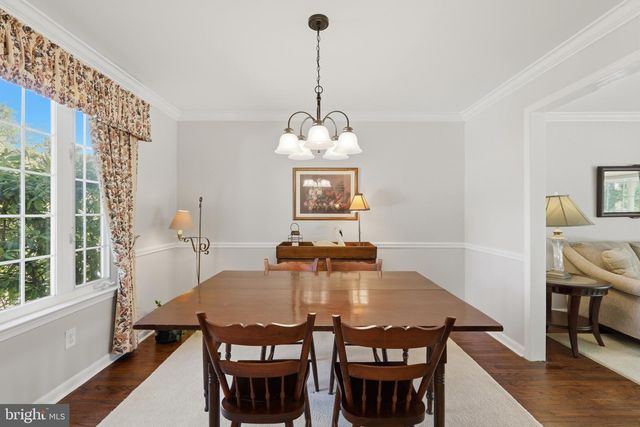 211 LOUIS DR, Exton, PA 19341