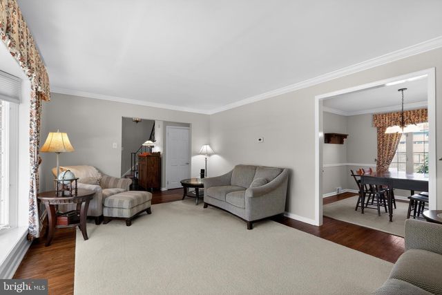 211 LOUIS DR, Exton, PA 19341
