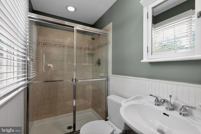211 LOUIS DR, Exton, PA 19341