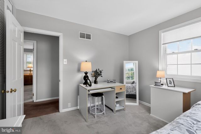 211 LOUIS DR, Exton, PA 19341