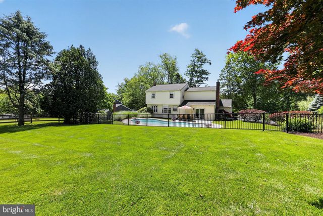211 LOUIS DR, Exton, PA 19341