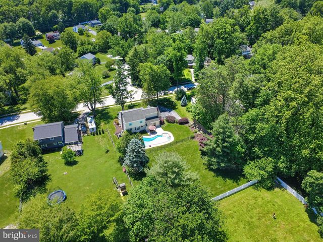 211 LOUIS DR, Exton, PA 19341
