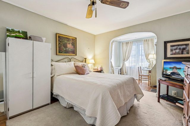 1 Prospect Drive N, Huntington, NY 11746