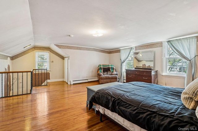 1 Prospect Drive N, Huntington, NY 11746
