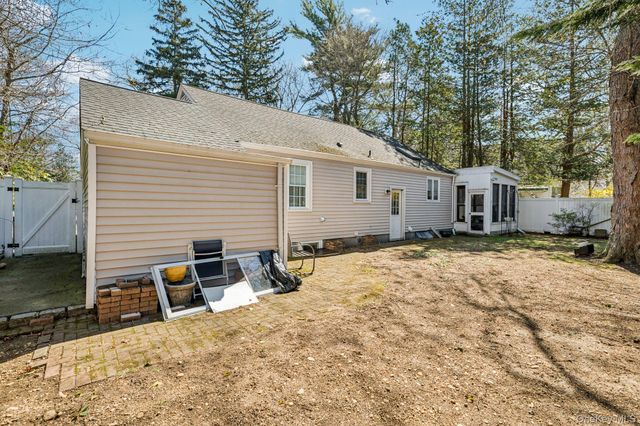 1 Prospect Drive N, Huntington, NY 11746