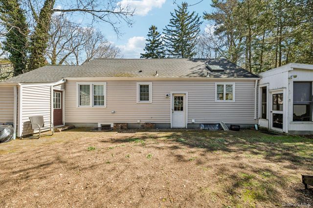 1 Prospect Drive N, Huntington, NY 11746