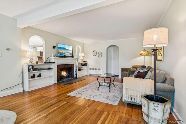 1 Prospect Drive N, Huntington, NY 11746