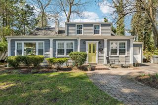 1 Prospect Drive N, Huntington, NY 11746