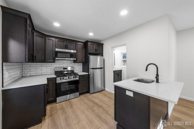 33 Obert Street, South River, NJ 08882