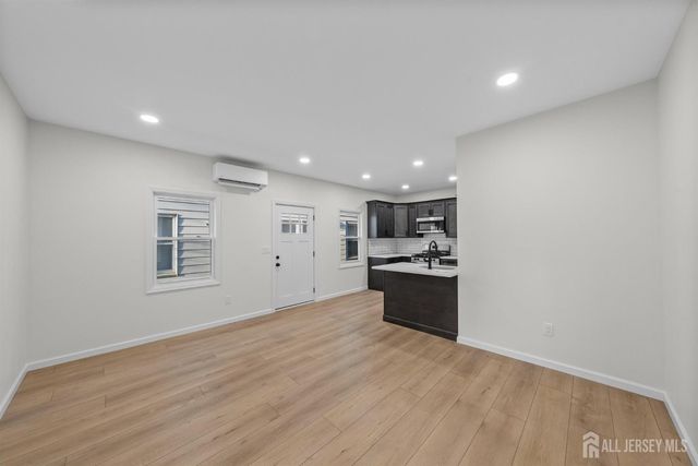 33 Obert Street, South River, NJ 08882