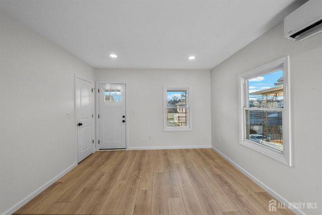 33 Obert Street, South River, NJ 08882