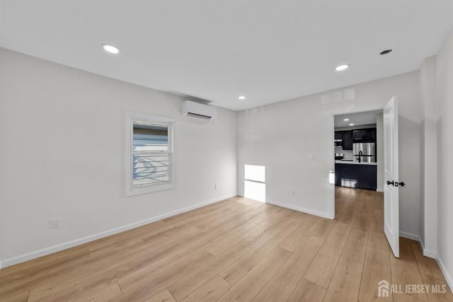 33 Obert Street, South River, NJ 08882