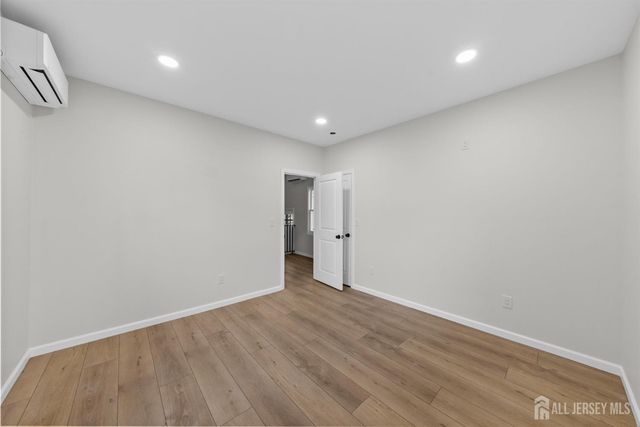 33 Obert Street, South River, NJ 08882