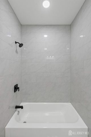 33 Obert Street, South River, NJ 08882