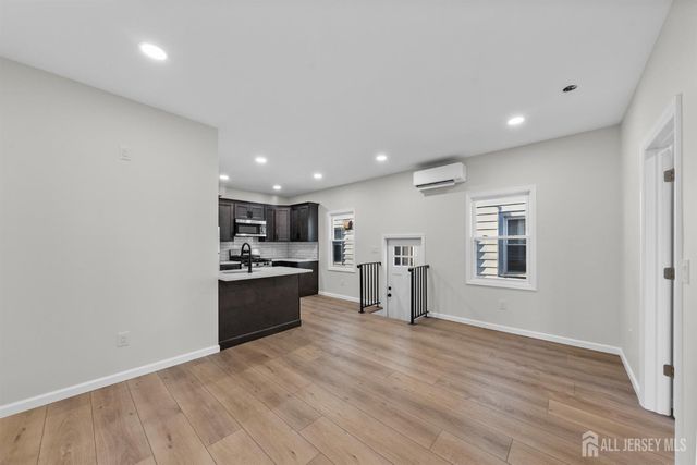 33 Obert Street, South River, NJ 08882