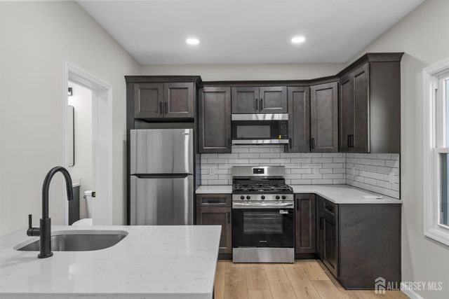 33 Obert Street, South River, NJ 08882