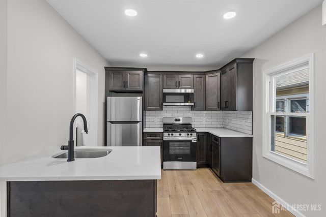 33 Obert Street, South River, NJ 08882