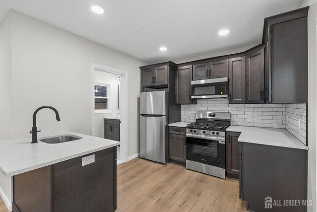 33 Obert Street, South River, NJ 08882