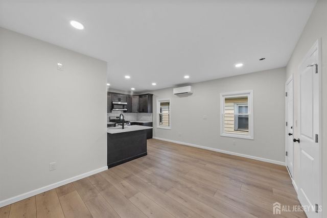 33 Obert Street, South River, NJ 08882