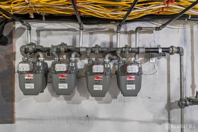 33 Obert Street, South River, NJ 08882